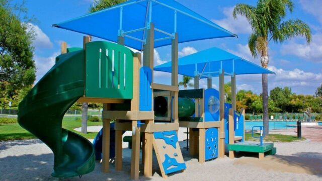 curve plastic and wood playground